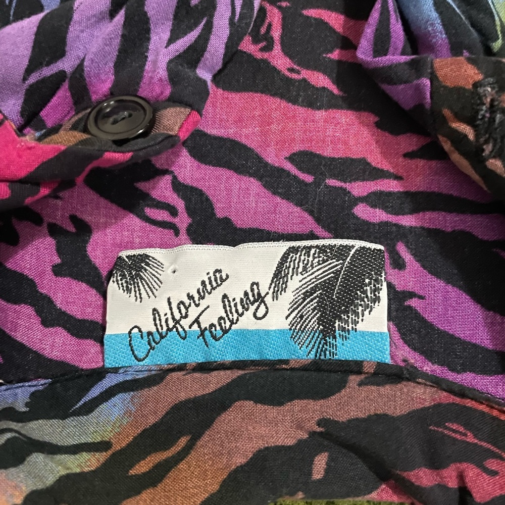 Retro Tiger Print Button-Up Shirt - Picture 2 of 8